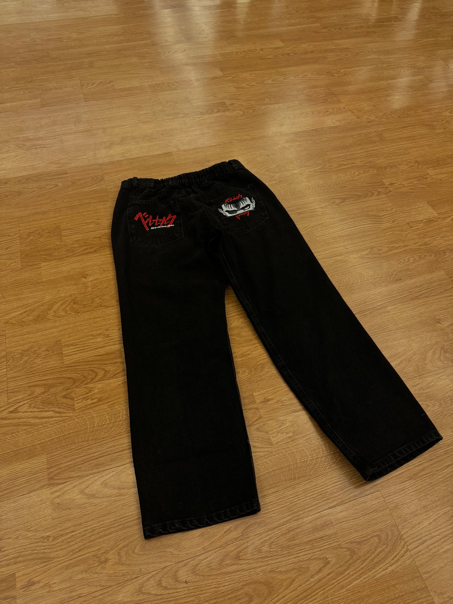 Berserk Embroidery Semi Baggy Jeans